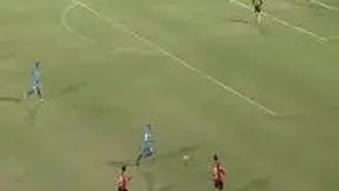 易烊千玺与景浩角色神似：文牧野点赞其成熟坚毅